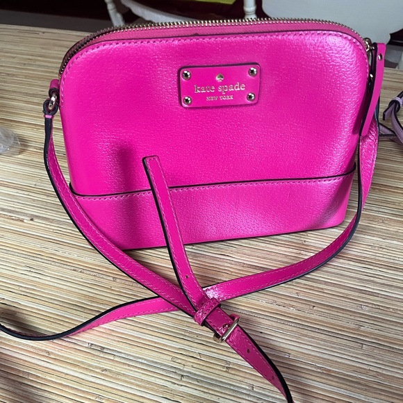 kate spade Handbags - Hot Pink Kate Spade crossbody